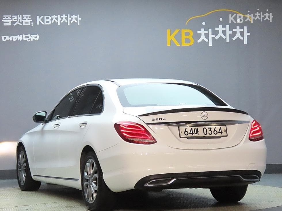 Mercedes-Benz The New (фейслифт) C-КласC220d Avantgarde W205 - 4