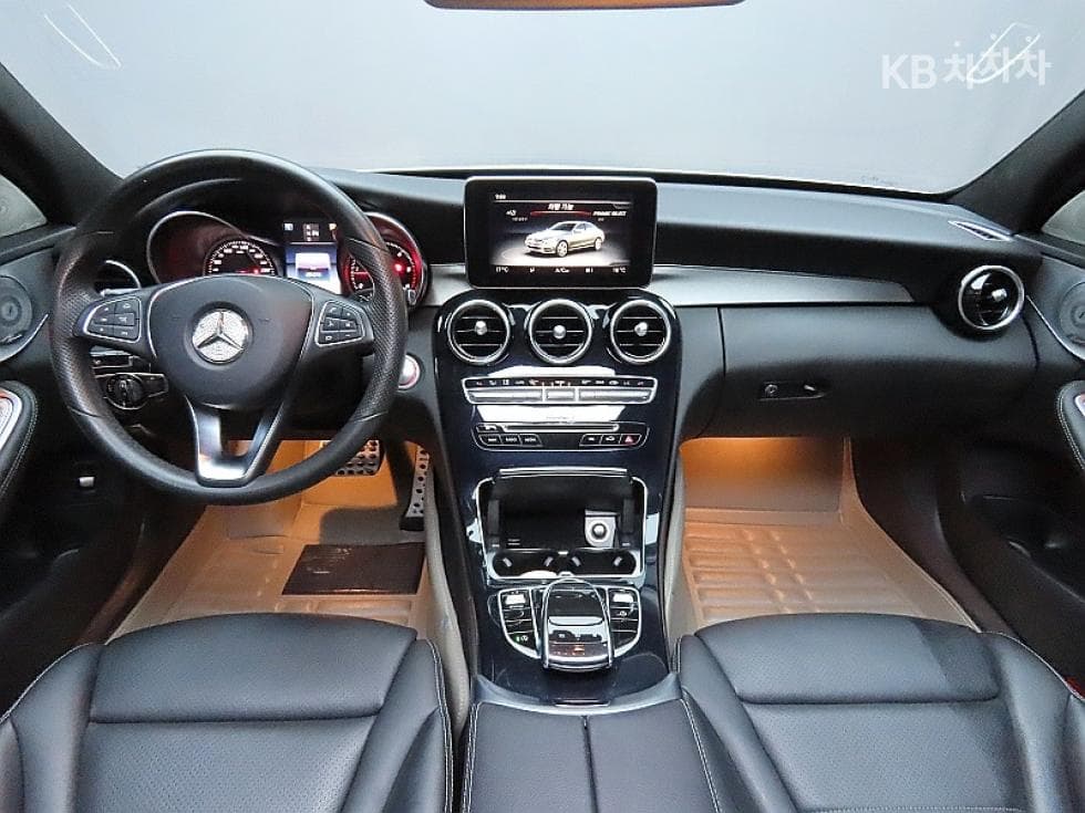 Mercedes-Benz The New (фейслифт) C-КласC220d Avantgarde W205 - 6