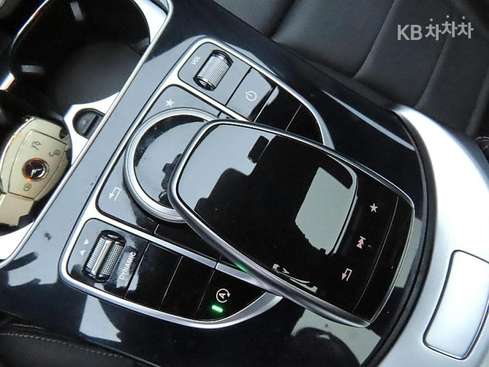 Mercedes-Benz The New (фейслифт) C-КласC220d Avantgarde W205 - 15