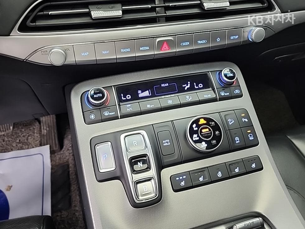 Hyundai Palisade3.8 Gasoline 7-seater (Limousine) AWD Prestige - 8