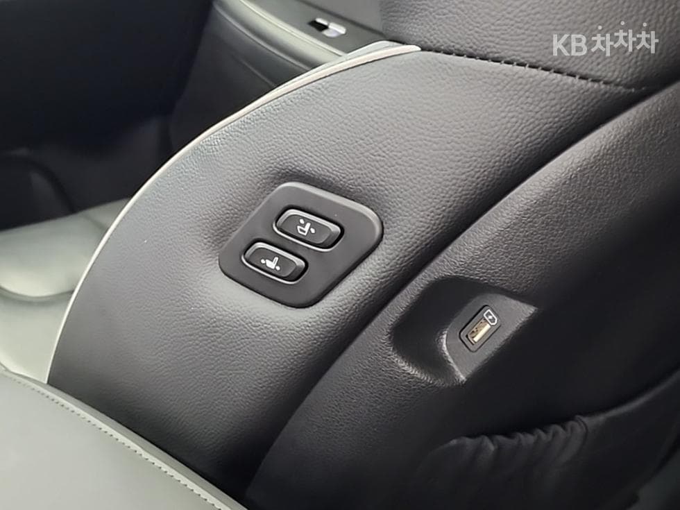 Hyundai Palisade3.8 Gasoline 7-seater (Limousine) AWD Prestige - 13