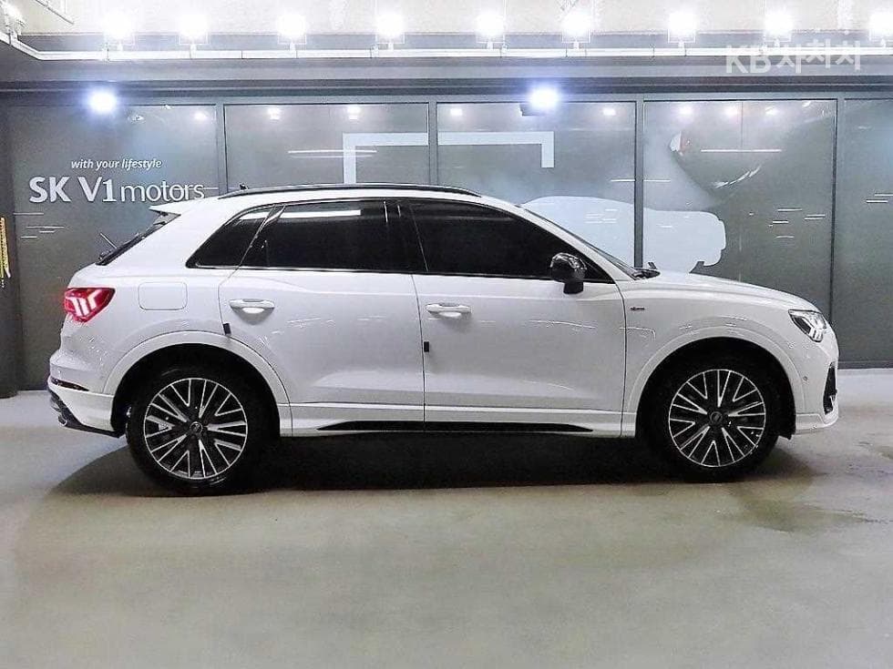 Ауди The New Q3(F3)40 TFSI Quattro Premium - 3