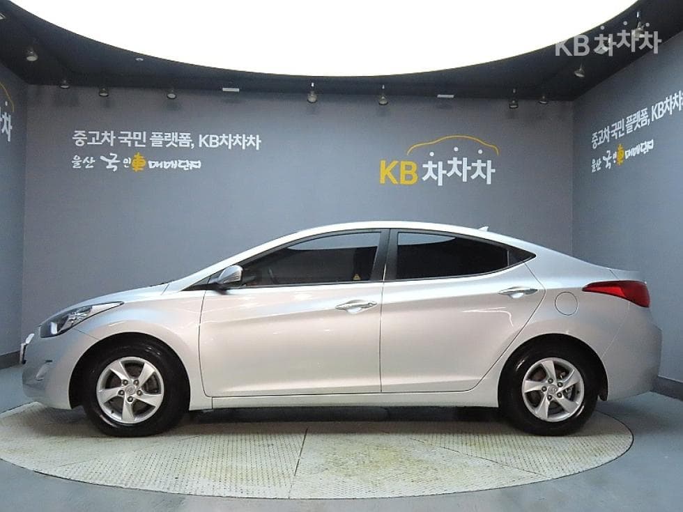 Хюндай Avante (Elantra)MDM16 GDi LUXURY - 5