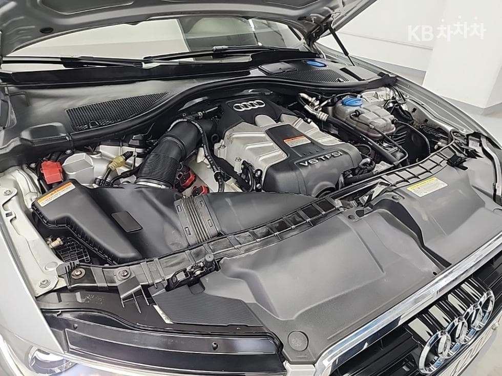 Ауди NEW A63.0 TFSI 콰트로 C7 - 5