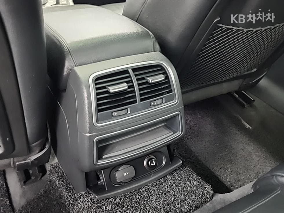 Ауди NEW A63.0 TFSI 콰트로 C7 - 13