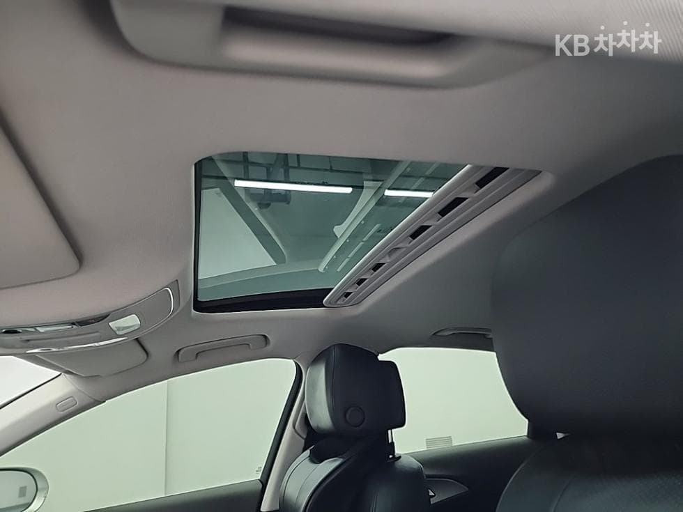 Ауди NEW A63.0 TFSI 콰트로 C7 - 14