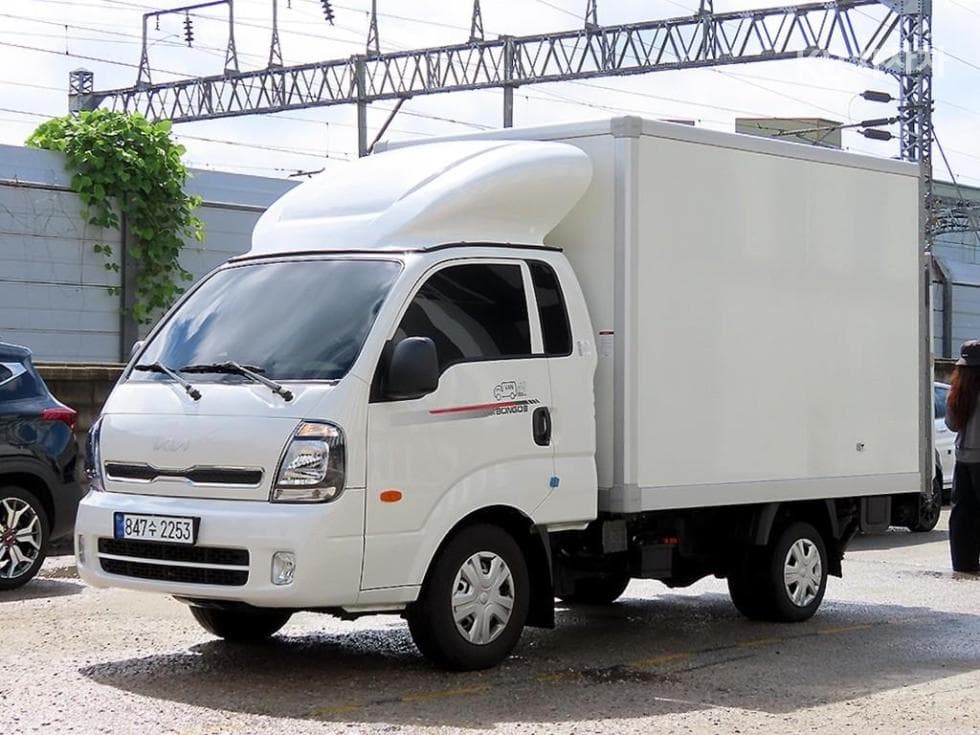Киа The New (фейслифт) Бонго 3 (лек)LPG 내장Товарна надстройка 파워게이트 1 тон 하이 Королевска кабина Удължено междуосие L - 2