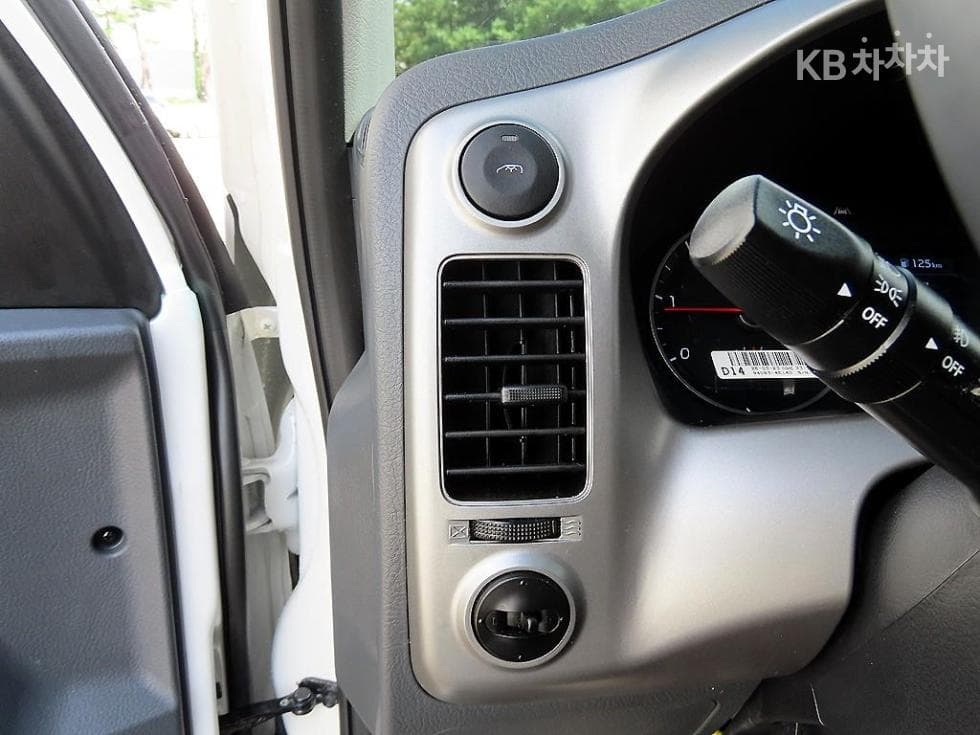 Киа The New (фейслифт) Бонго 3 (лек)LPG 내장Товарна надстройка 파워게이트 1 тон 하이 Королевска кабина Удължено междуосие L - 13