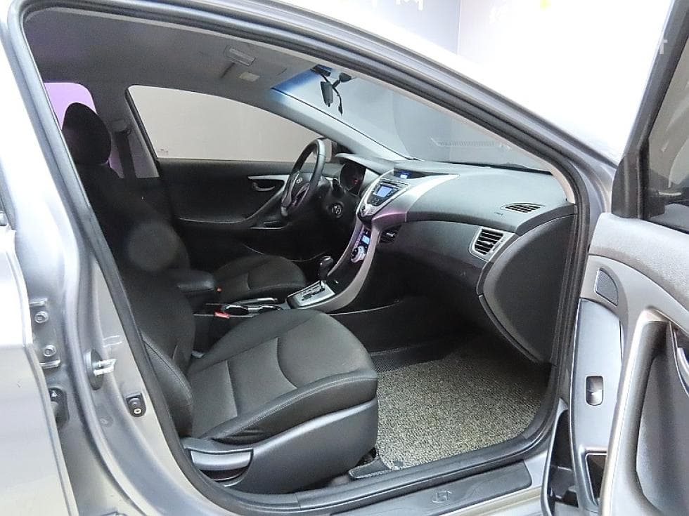 Хюндай Avante (Elantra)MDM16 GDi LUXURY - 11