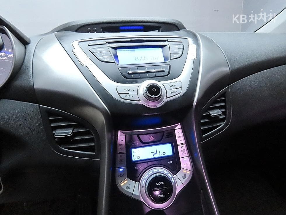Хюндай Avante (Elantra)MDM16 GDi LUXURY - 16
