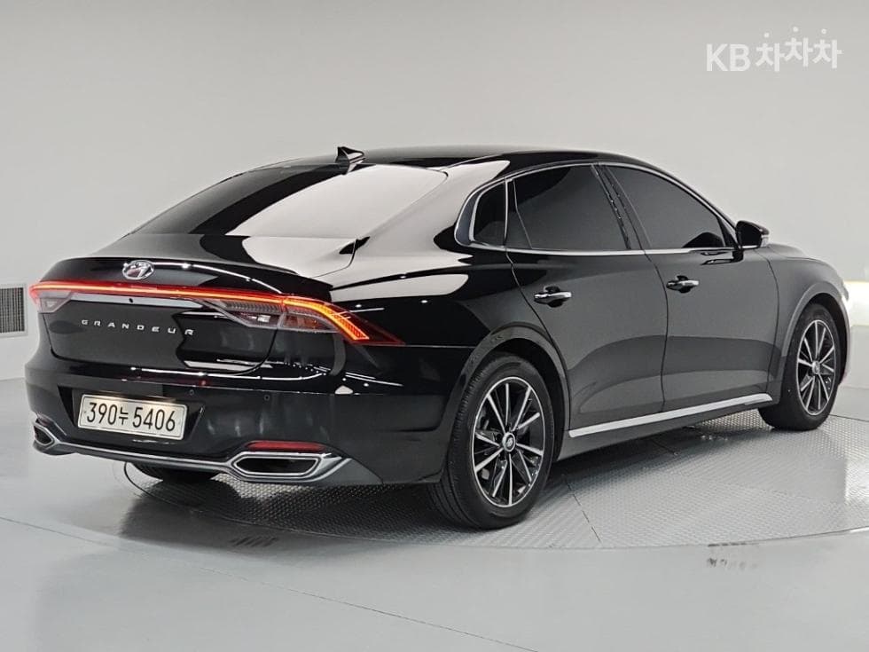 Hyundai The New (facelift) Grandeur (Azera)2.5 Premium 초이스 - 4