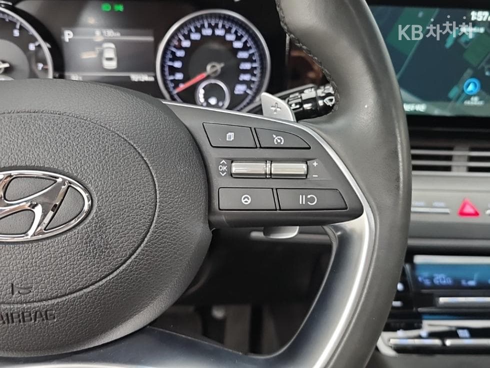 Hyundai The New (facelift) Grandeur (Azera)2.5 Premium 초이스 - 18