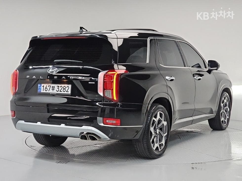 Hyundai Palisade2.2 Diesel 7-seater (Limousine) AWD Calligraphy - 4