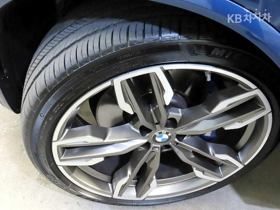 BMW New X4 (G02)xDrive M40i - 20