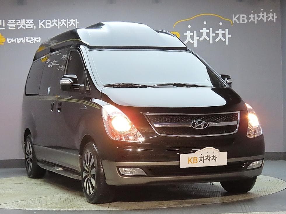 Хюндай Гранд Старекс11-местен Лимузин VIP 팩 - 3