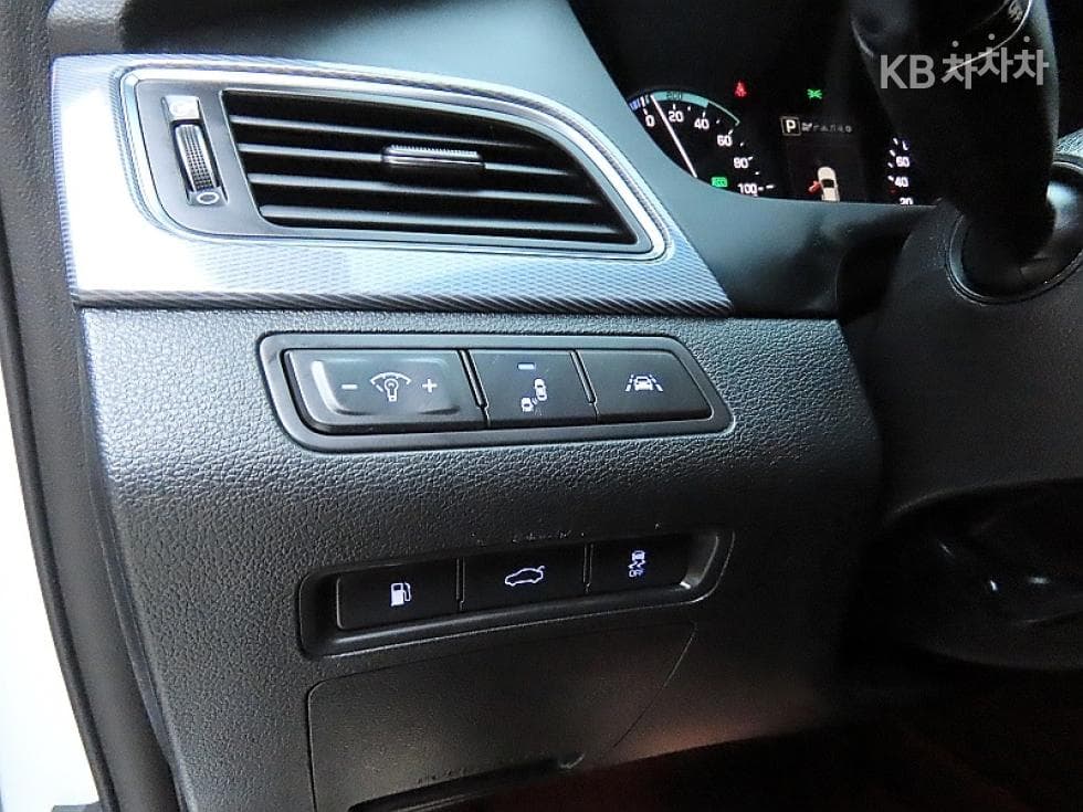 Хюндай Соната LF Хибрид2.0 HEV Premium Специал (специален признак/издание) - 12