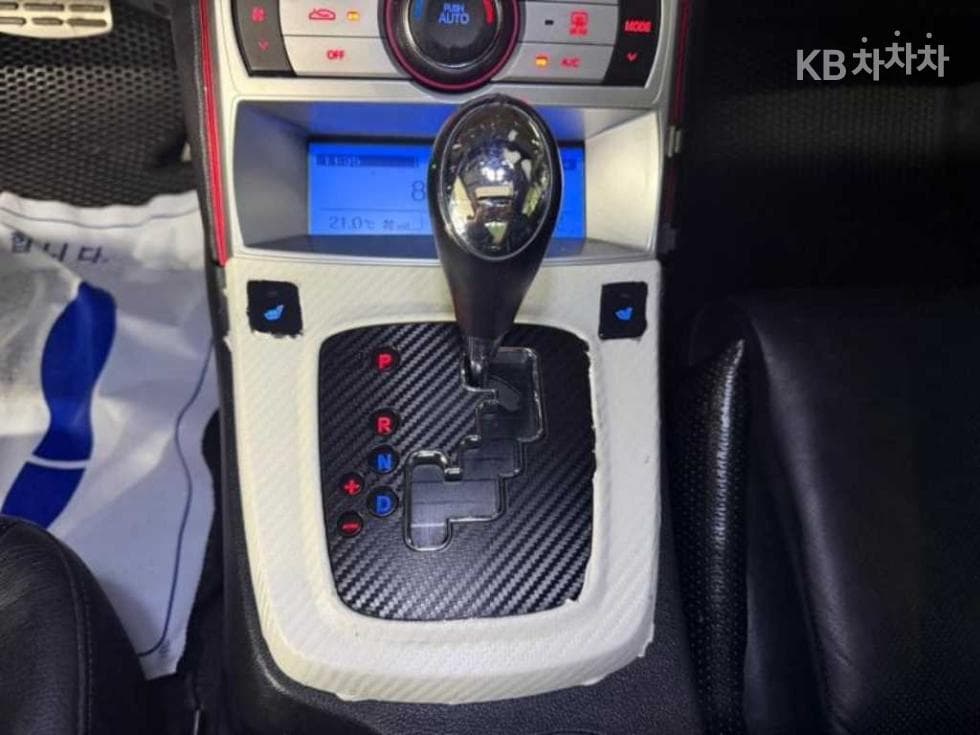 Хюндай Дженезис Купе200 Turbo R - 11