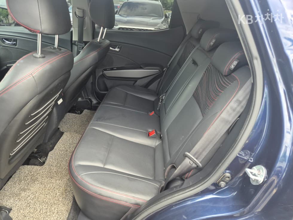 KG Mobility Tivoli Air2WD RX - 8