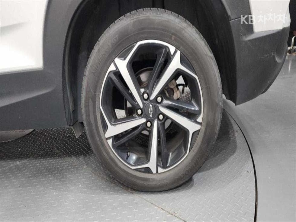 Джи Ем Корея Trailblazer1.35 Бензин AWD Premier - 6