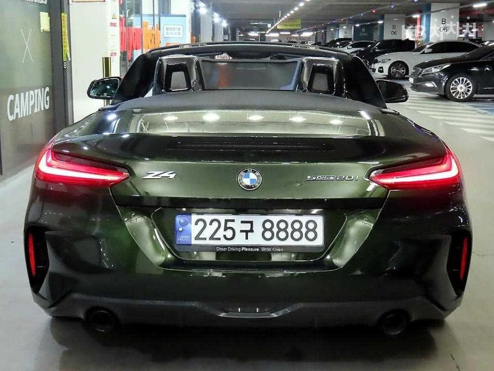 BMW All New Z4sDrive 20i M 스포츠 라Местен - 10