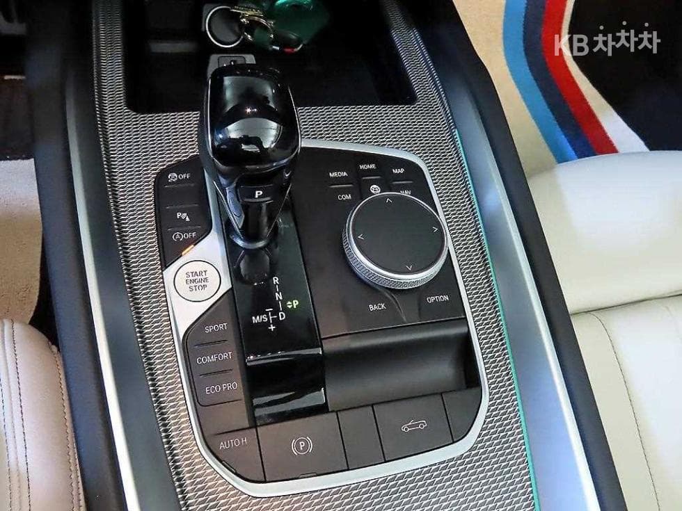 BMW All New Z4sDrive 20i M 스포츠 라Местен - 16