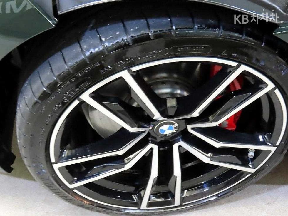 BMW All New Z4sDrive 20i M 스포츠 라Местен - 20