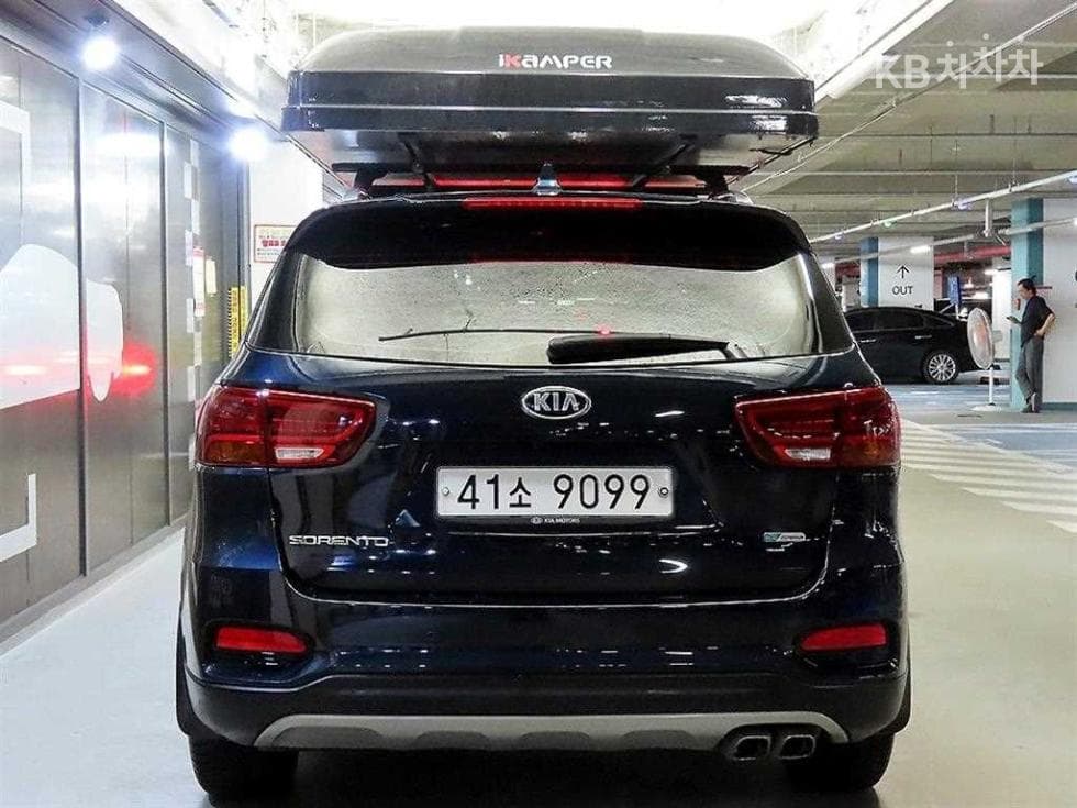 Киа The New (фейслифт) Sorento2.2 Дизел 2WD Noblesse - 6