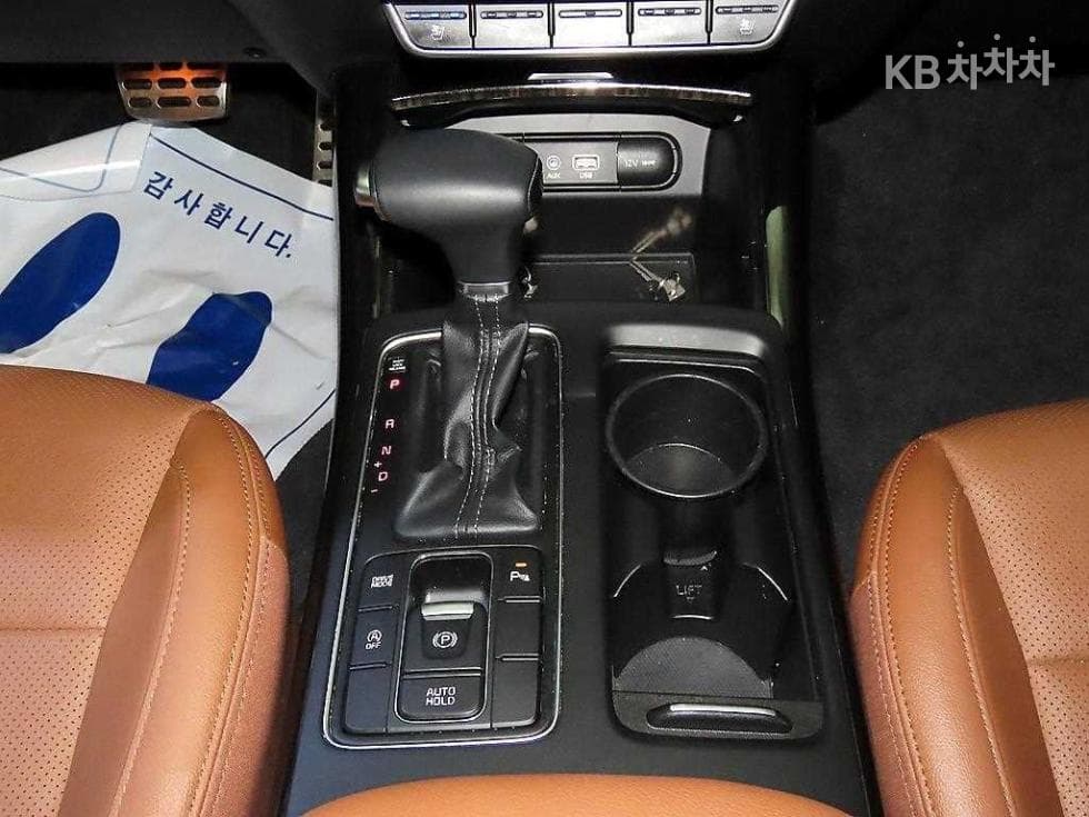 Киа The New (фейслифт) Sorento2.2 Дизел 2WD Noblesse - 13