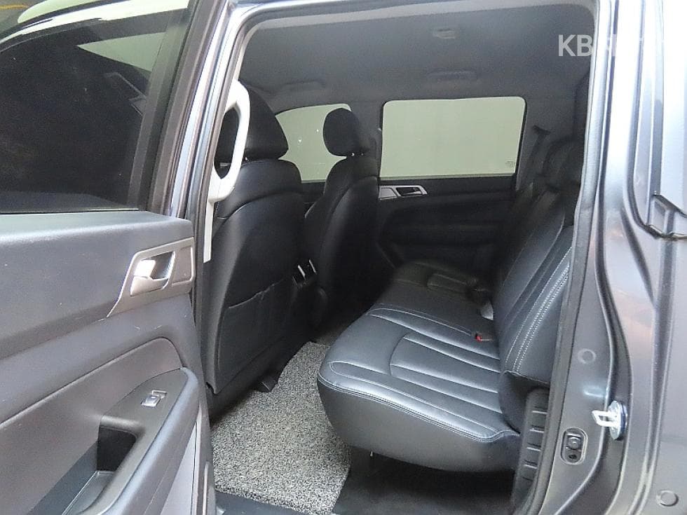 КейДжи Мобилити Rexton 스포츠2.2 4x4 어드벤처 - 11
