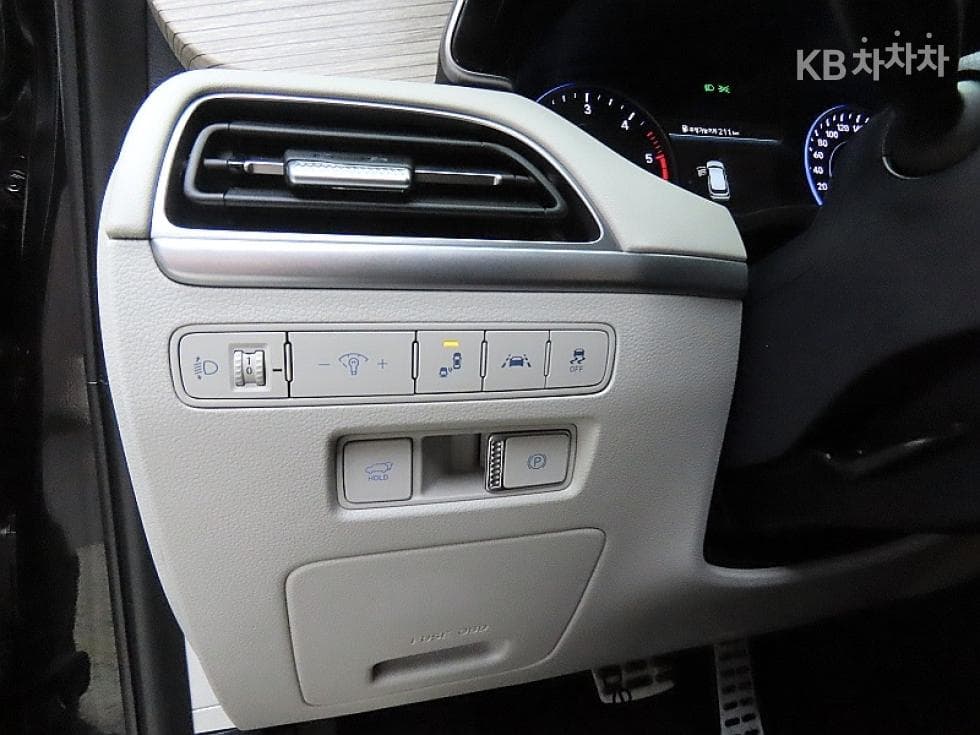 Hyundai Palisade2.2 Diesel 7-seater (Limousine) AWD Prestige - 12