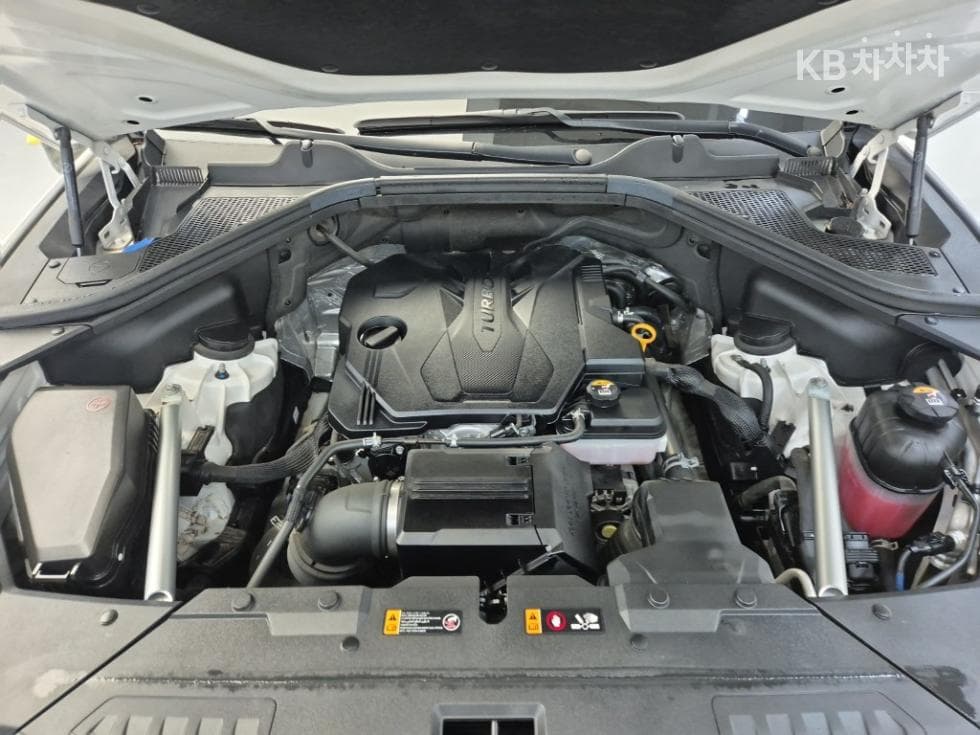 Genesis GV802.5 Turbo Gasoline AWD - 5