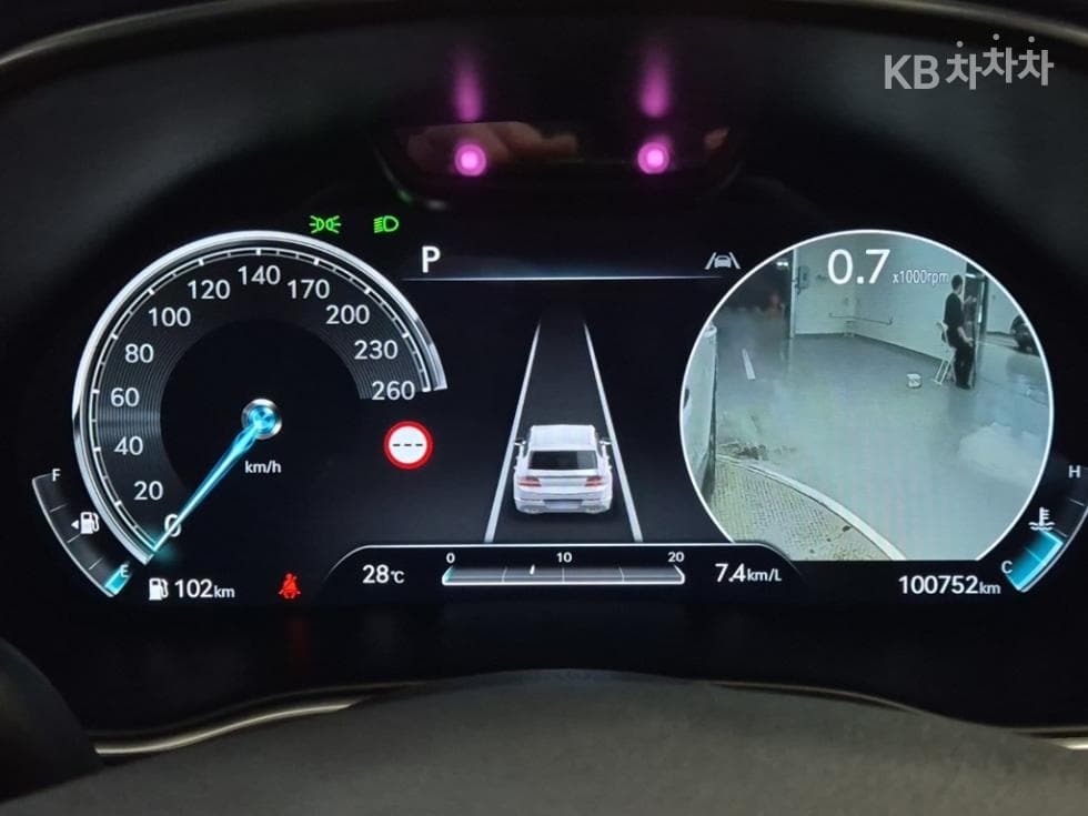 Genesis GV802.5 Turbo Gasoline AWD - 6