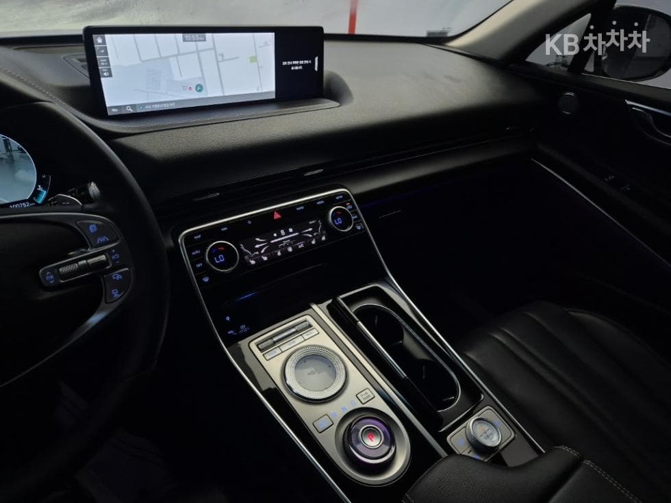 Genesis GV802.5 Turbo Gasoline AWD - 10