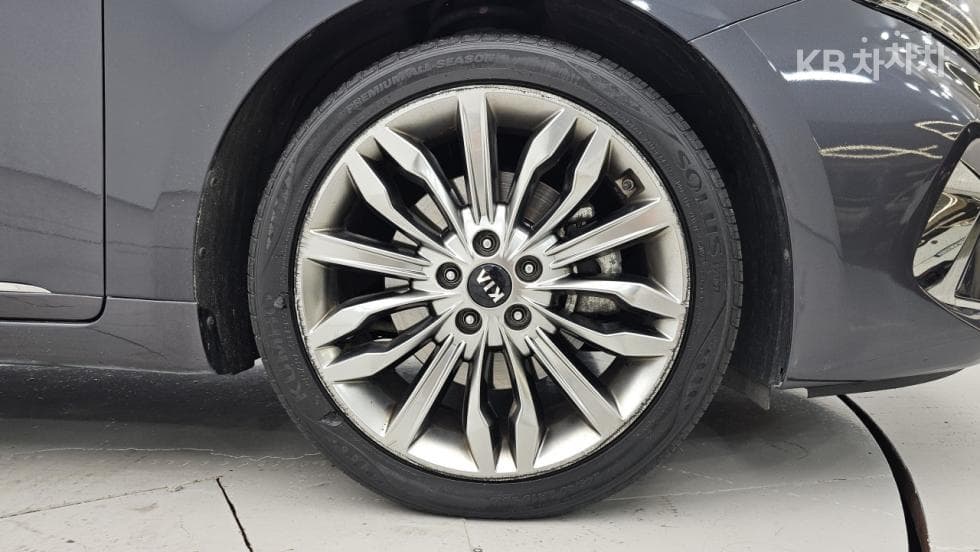 Киа K7 Premiere3.0 GDi Noblesse - 20
