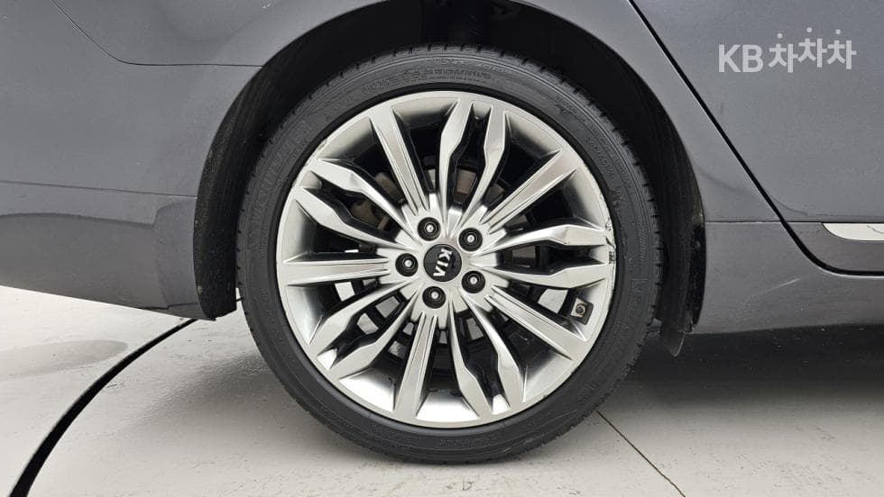 Киа K7 Premiere3.0 GDi Noblesse - 21