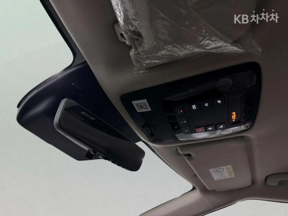 Киа The New (фейслифт) Канивал 4-то поколениеВисок Лимузин (Канивал) G3.5 GDI 7-местен (Лимузин) Signature - 13