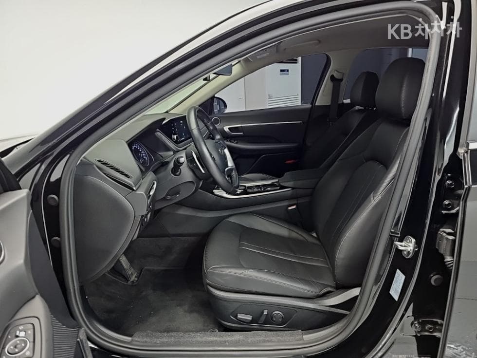 Хюндай Соната (DN8)2.0 Premium - 11