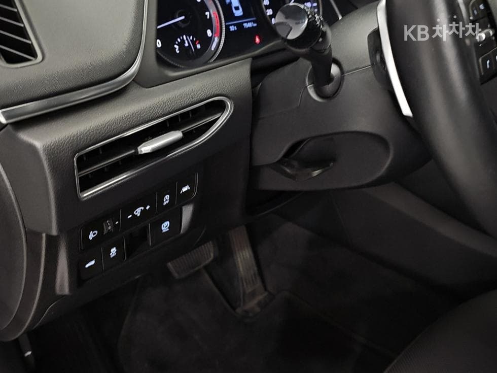 Хюндай Соната (DN8)2.0 Premium - 16