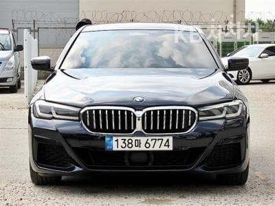 BMW 올New5 Series (G30) 523d xDrive M Sport - Image 1