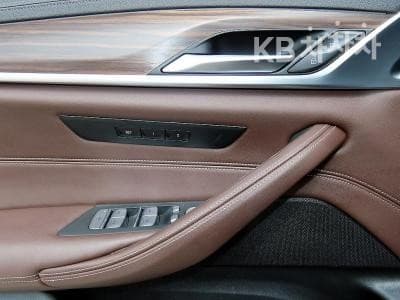 BMW 올New5 Series (G30)523d xDrive M Sport - 11