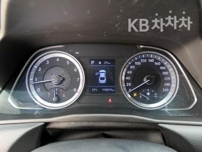 Hyundai Sonata (DN8)2.0 Premium 패밀리 - 8