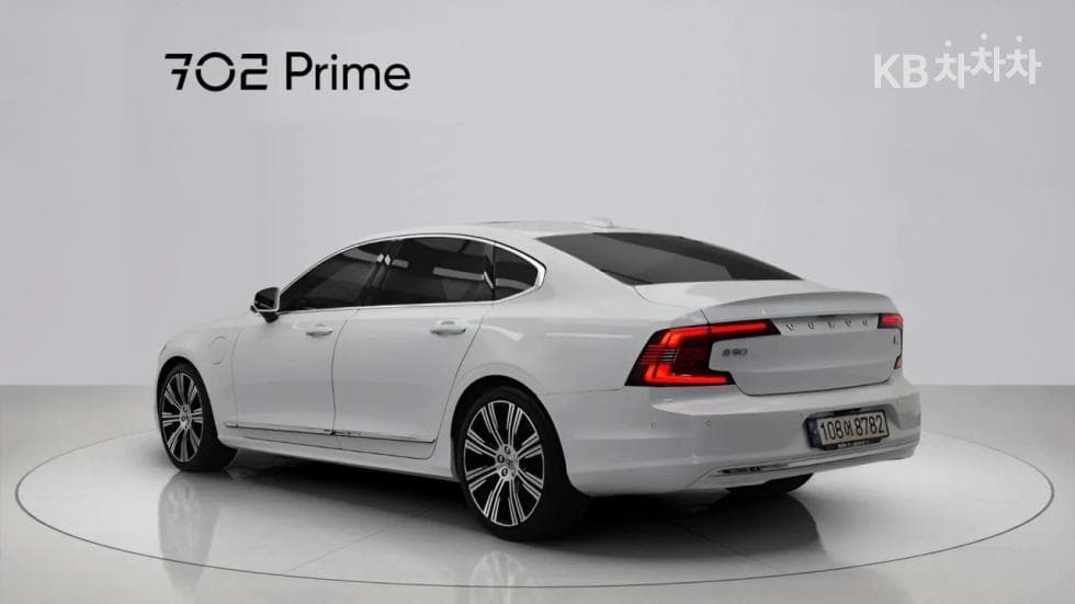 Volvo S90 Второ поколениеT8 AWD Inscription - 2