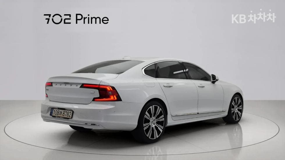Volvo S90 Второ поколениеT8 AWD Inscription - 4