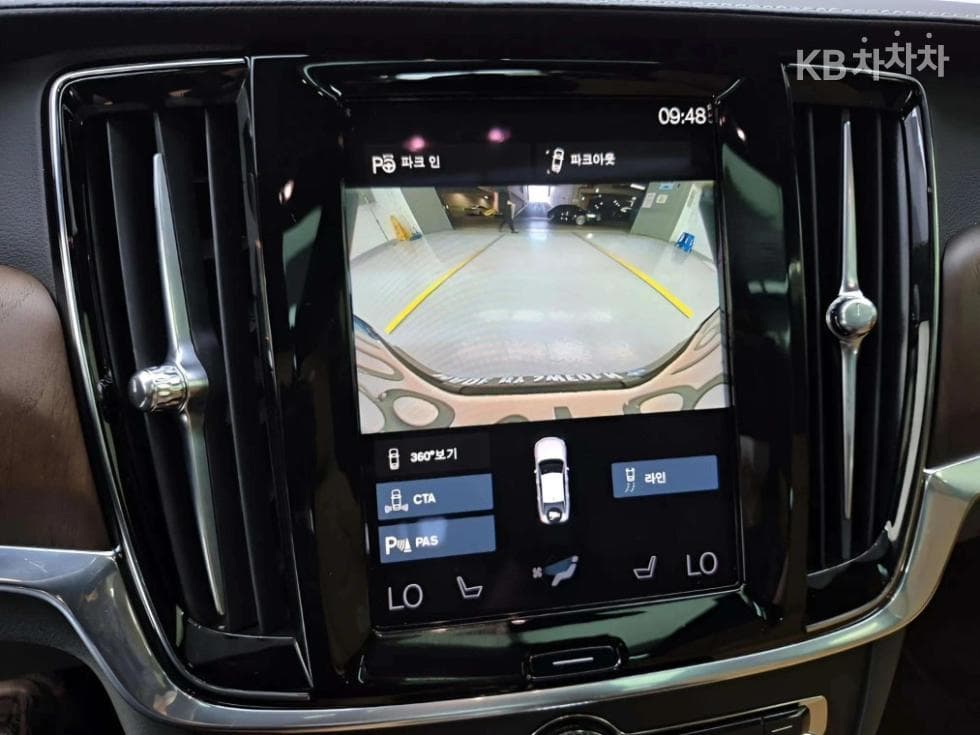 Volvo S90 Второ поколениеT8 AWD Inscription - 13