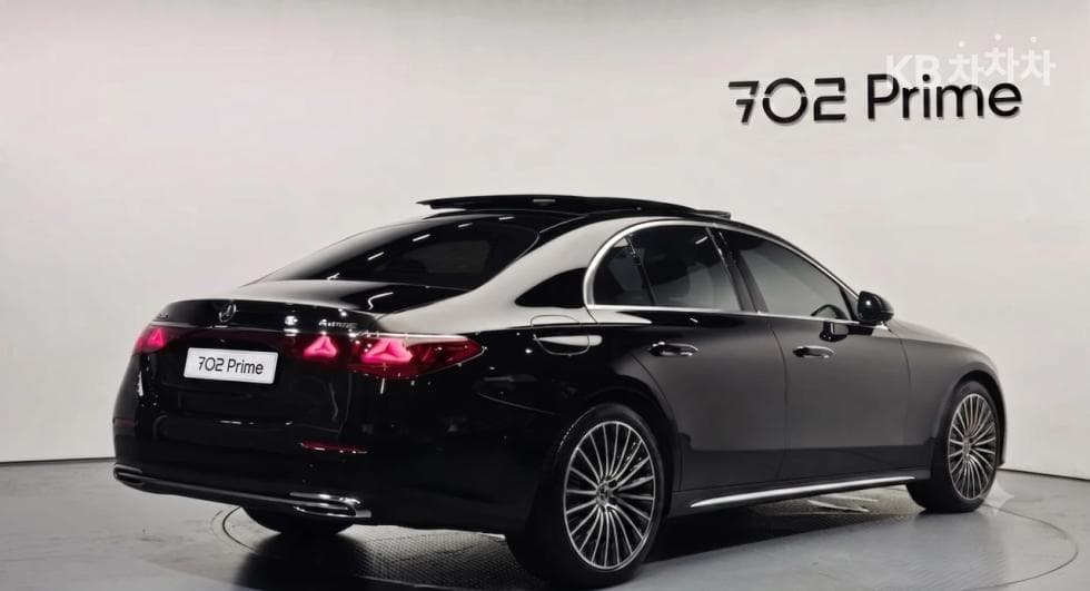Mercedes-Benz E-클래스 (W214)E450 4MATIC Exclusive - 2