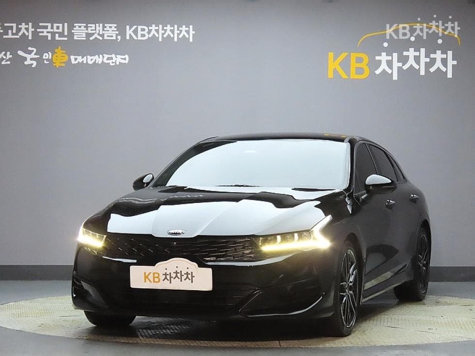 Kia K5 3rd Gen 1.6 Gasoline Turbo Signature - Image 1