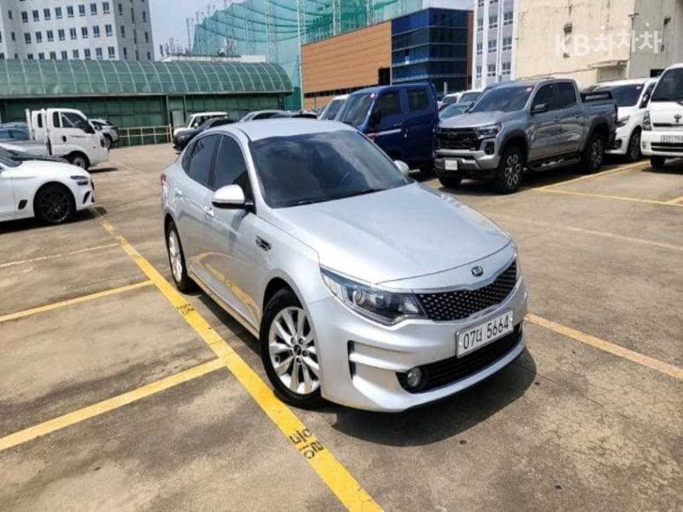 Kia K5 Second generation 2.0 Gasoline MX Prestige - Image 1