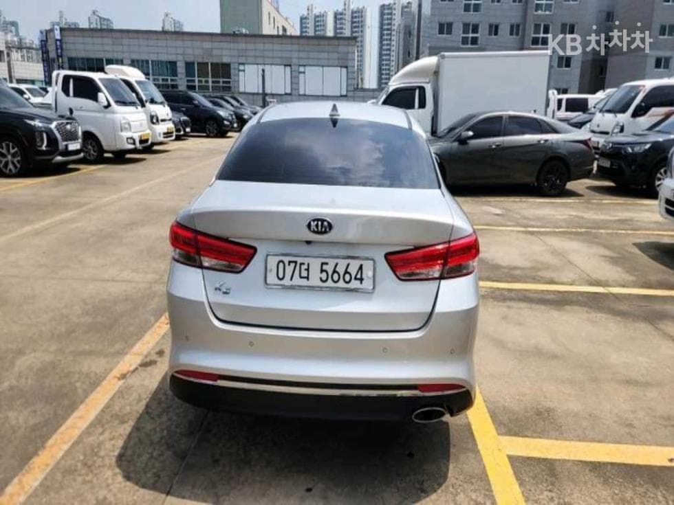 Kia K5 Second generation2.0 Gasoline MX Prestige - 4