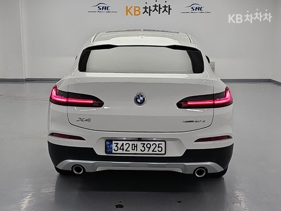 BMW New X4 (G02)xDrive 20d xLine - 3