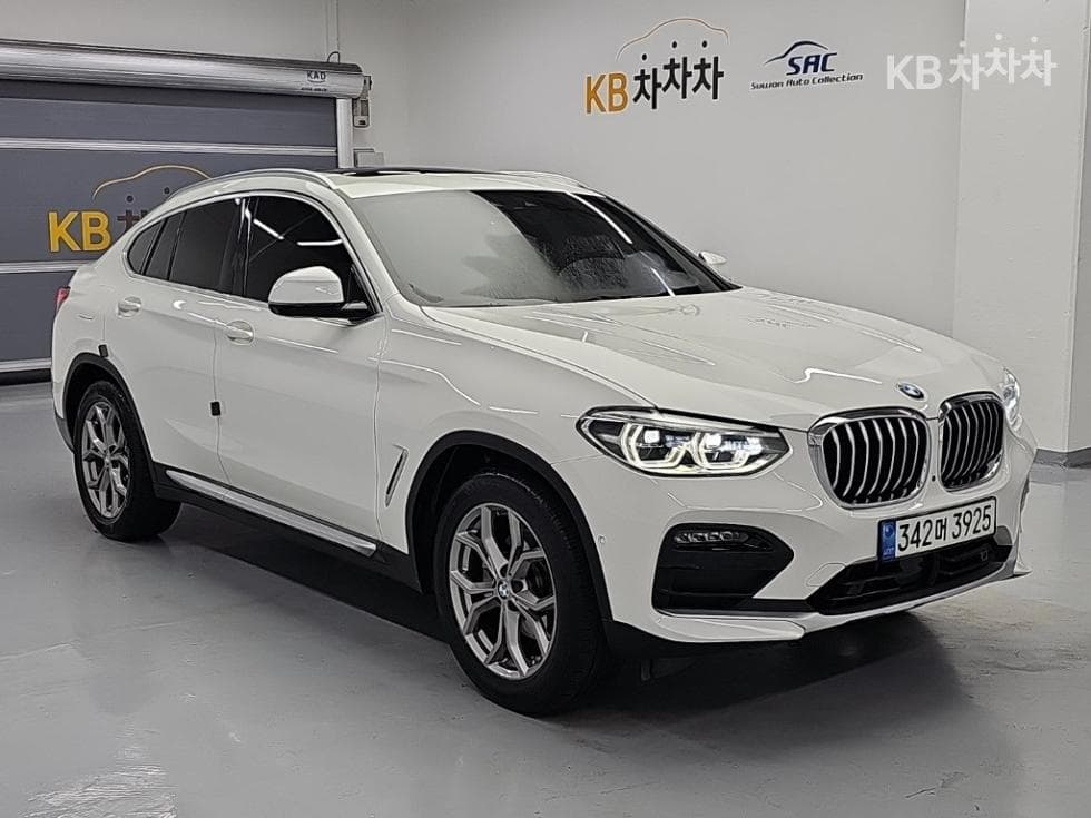 BMW New X4 (G02)xDrive 20d xLine - 4